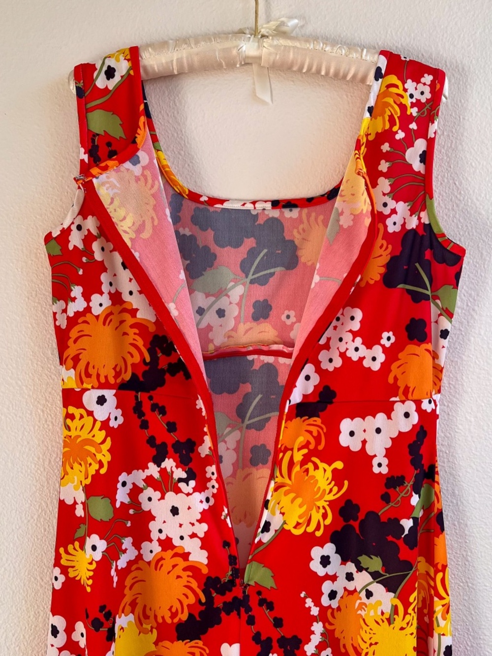 Vibrant Vintage 1960s Red Floral Midi Dress (L) - Picture 12 of 12